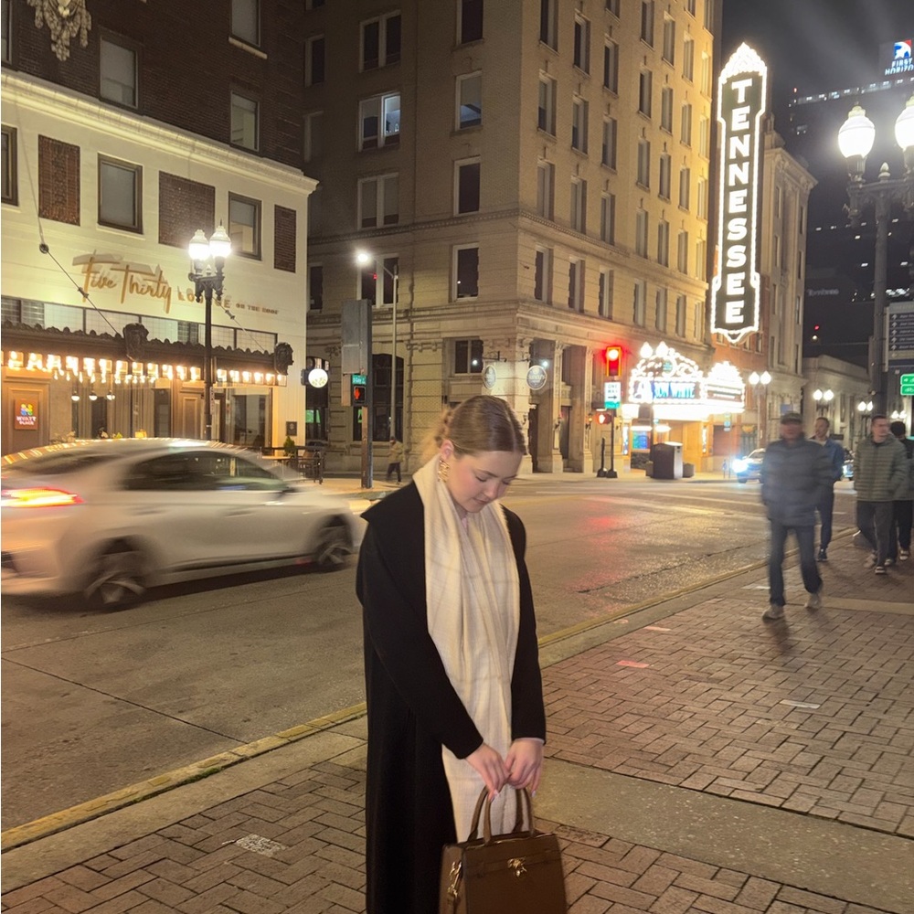 Meet your Posher, Victoria